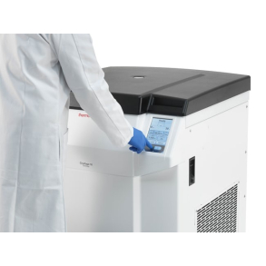 Thermo Scientific Cryofuge 16 blodbankcentrifuge &ndash; k�rsel startes p� touchscreen